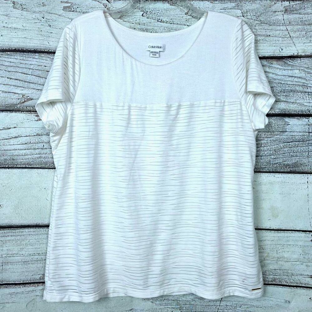 Calvin Klein White Textured Short Sleeve Blouse XL